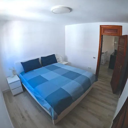 Lägenhet Parque Santiago I - 2 Bedroom - 1 Bathroom - Open Plan Living - Kitchen Area - Extra Large Balcony - First Floor