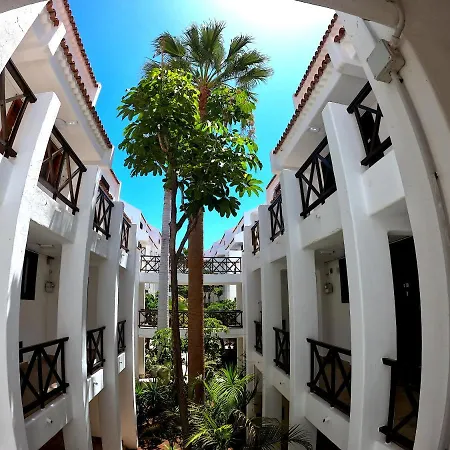 Lägenhet Parque Santiago I - 2 Bedroom - 1 Bathroom - Open Plan Living - Kitchen Area - Extra Large Balcony - First Floor