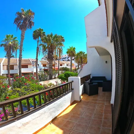 Parque Santiago I - 2 Bedroom - 1 Bathroom - Open Plan Living - Kitchen Area - Extra Large Balcony - First Floor Lägenhet *